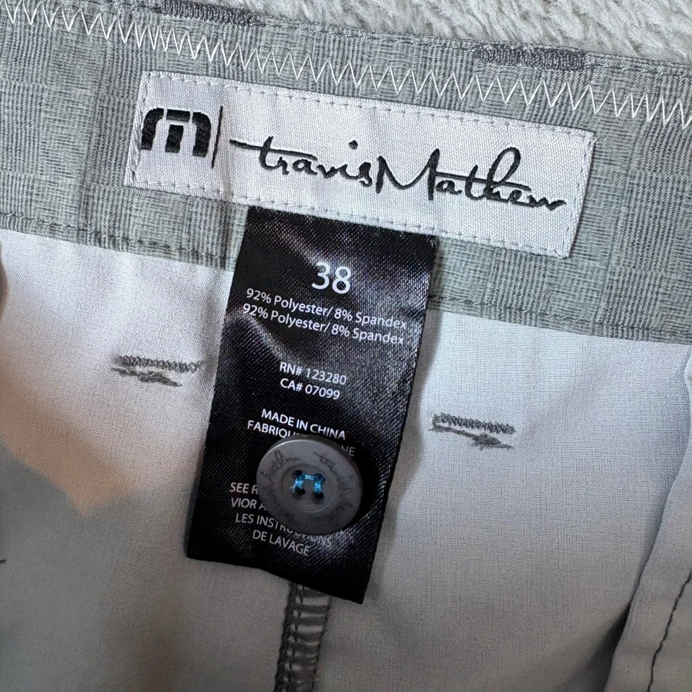 TravisMathew Shorts Mens 38 Grey Patterned Performance Golf Stretch